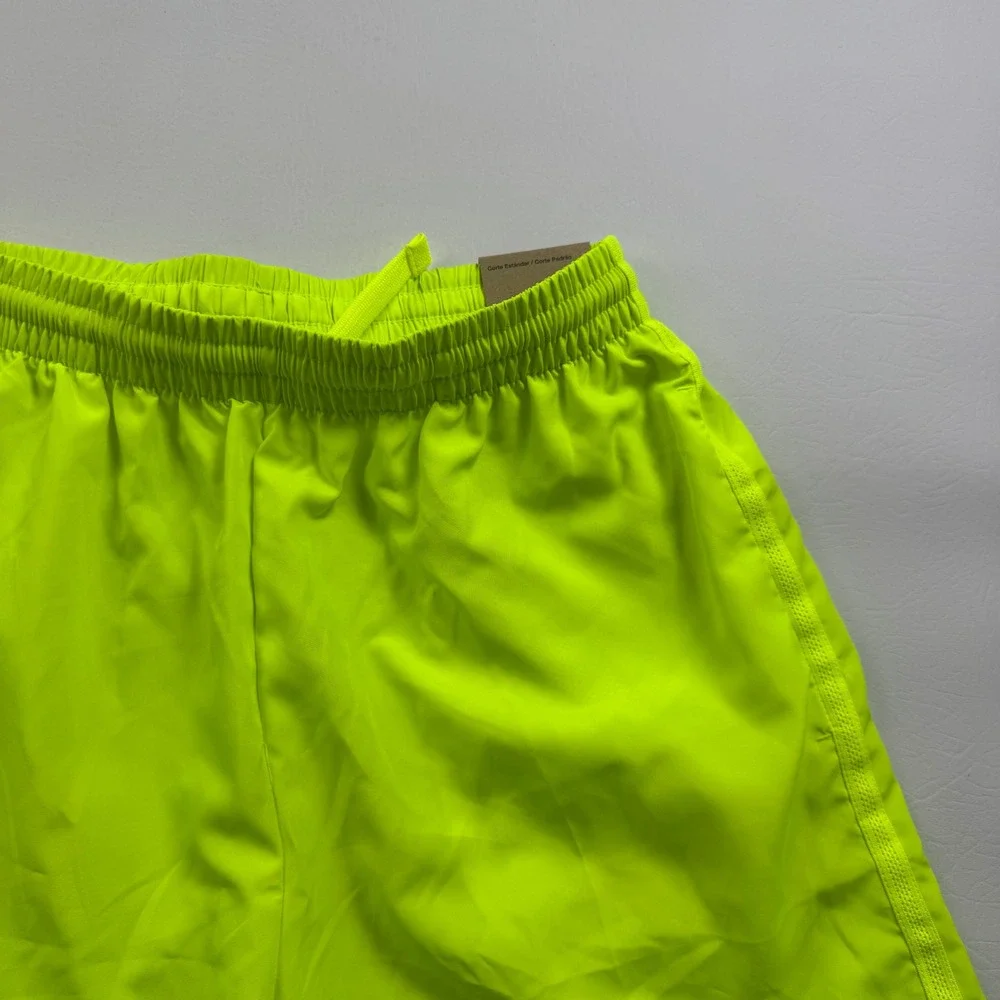 Nike Kids Dri-FIT Training Shorts Volt Neon Yellow DX5382-702 XL